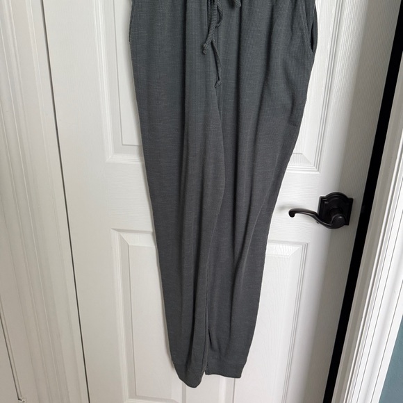 ☃️ Maurices ribbed jumpsuit size S - Picture 3 of 9